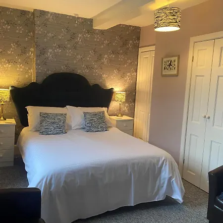 Talbot House And Tearoom 3*