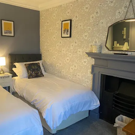 Talbot House And Tearoom Bed and Breakfast