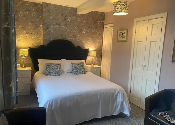 Talbot House And Tearoom 3*